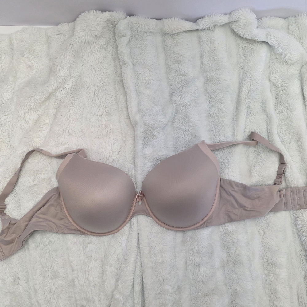Victoria's Secret Pink Smooth Underwire Bra